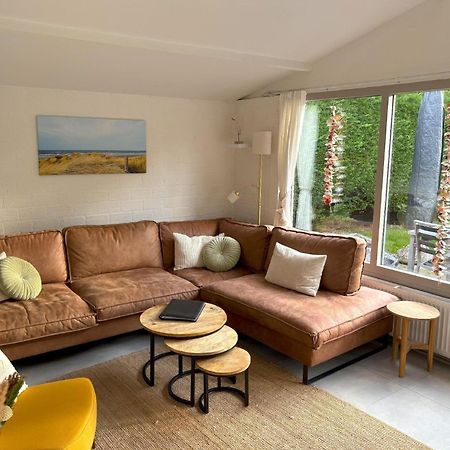 Gemuetliches, Helles Ferienhaus Mit Privatem Garten In Gepflegtem Ferienpark Warmenhuizen Luaran gambar